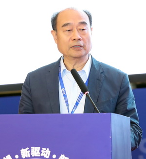 主題演講《2024中國新能源汽車產(chǎn)業(yè)發(fā)展趨勢》