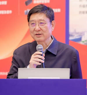 主題演講《鋼鐵供應(yīng)鏈面臨的挑戰(zhàn)與轉(zhuǎn)型方向探討》